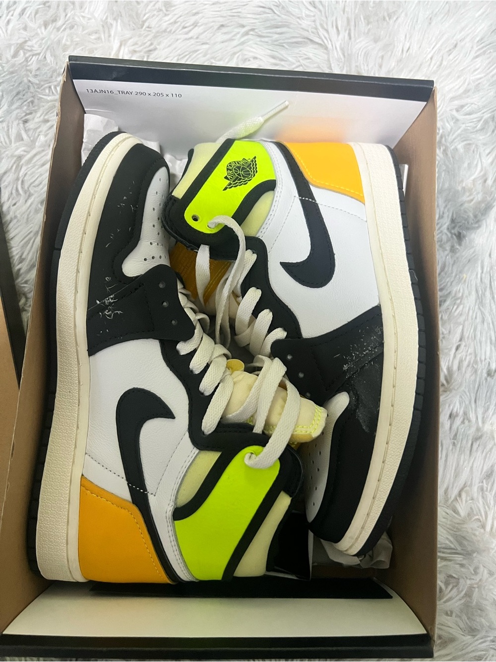 Nike Air Jordan 1 Retro High OG Black White Red